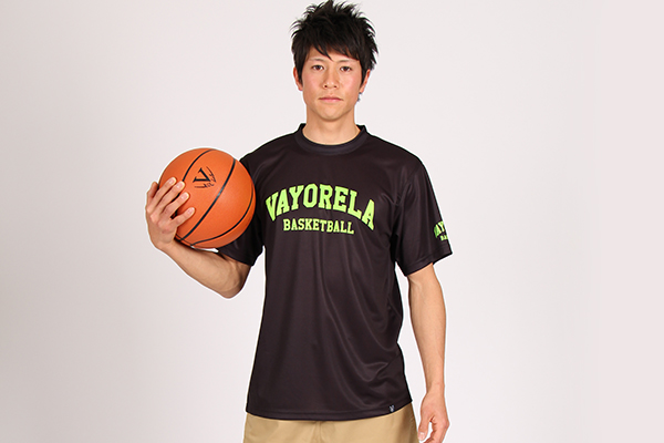 選手が好むバスケユニフォームの速乾性素材 ブログ バスケウェアならvayorela バイオレーラ